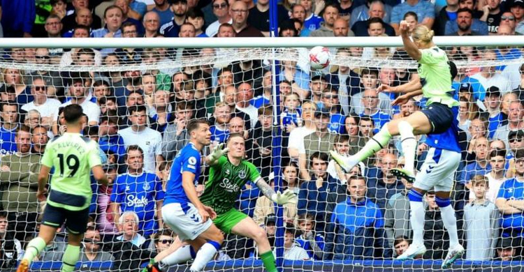 Man City two wins from title with victory at Everton