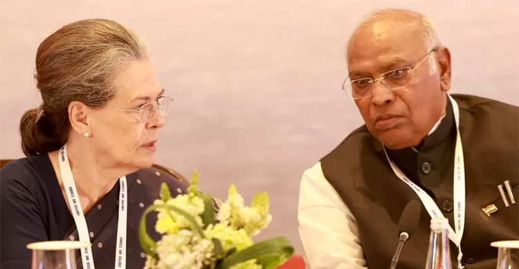 26 Indian parties form alliance to take on PM Modi