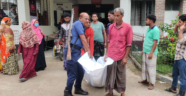 Road accident kills 3 in Rajshahi