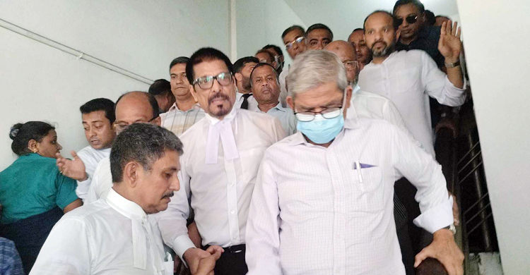 Vandalizing garbage truck: Trial starts against Fakhrul, Rizvi