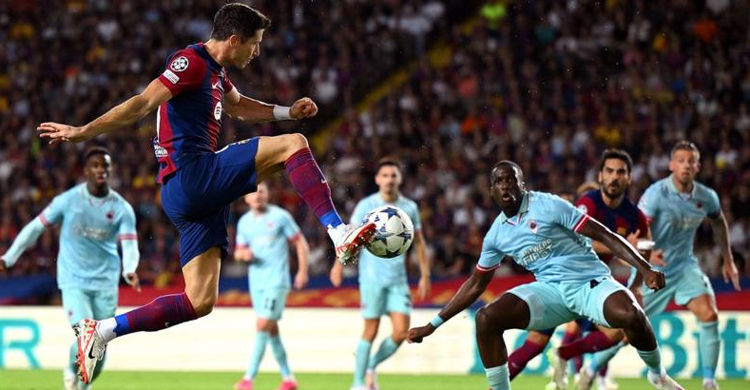 Felix scores twice as Barca demolish Antwerp