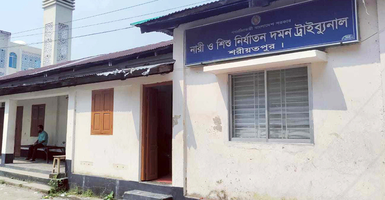 Man gets death for killing wife for dowry