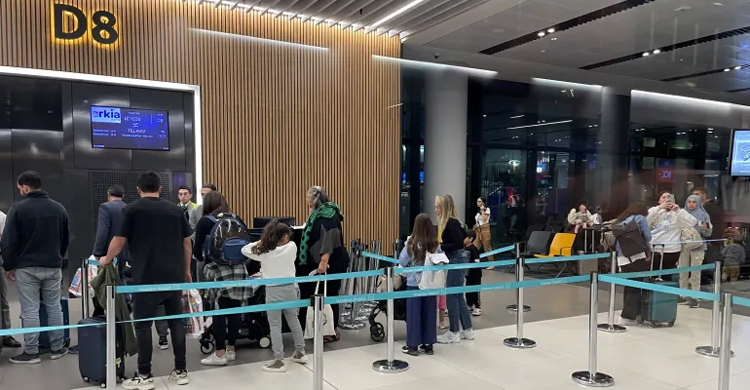 Israel tells citizens to leave Egypt, Jordan ‘as soon as possible’