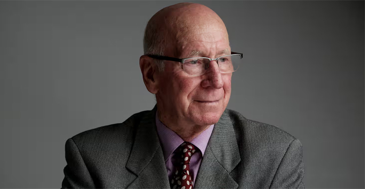 England World Cup winner Bobby Charlton dies