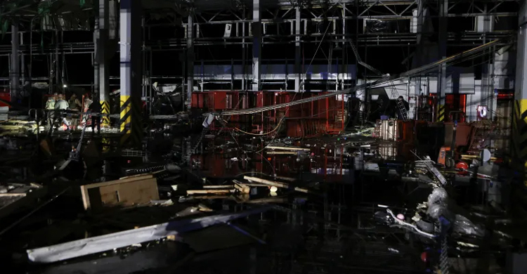 Russian missile strike on Kharkiv postal centre kills 6