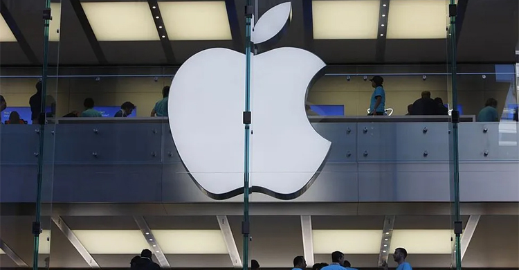 Apple overtakes Samsung as world's biggest phonemaker