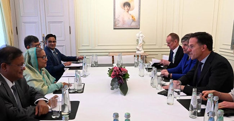 PM holds bilateral meeting with Netherlands Premier