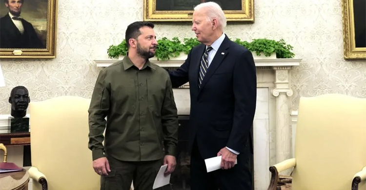 Biden assures Zelensky US will send $60bn in aid