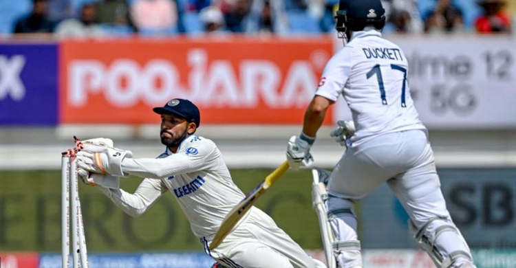 England slump to miserable defeat in third Test