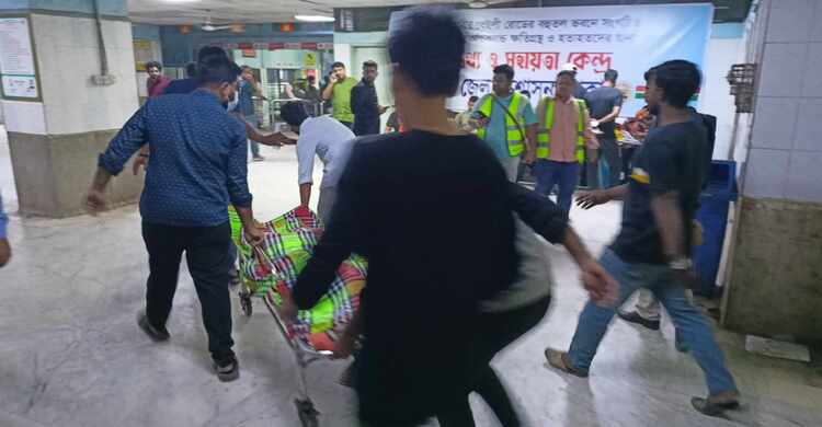 Bailey Road fire: Queue of bodies at DMCH, relatives wail in pain