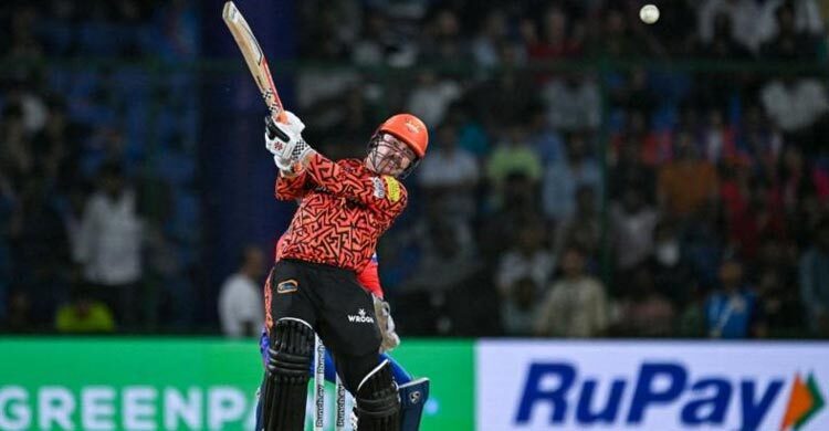 Sunrisers equal own sixes record in win over Delhi