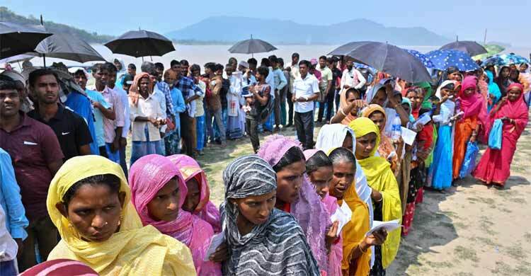 India election: Voter turnout slumps in second phase