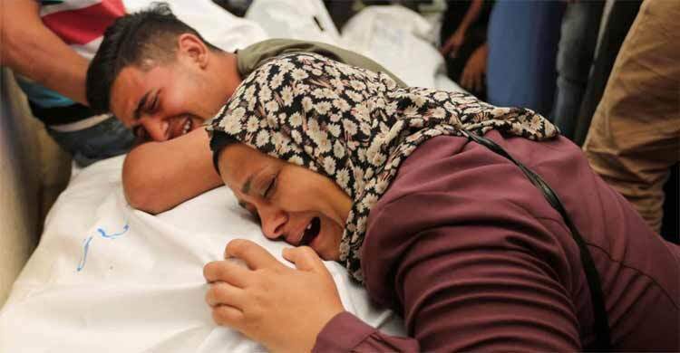 Israeli forces deepen Rafah invasion, kill 17 in central camps