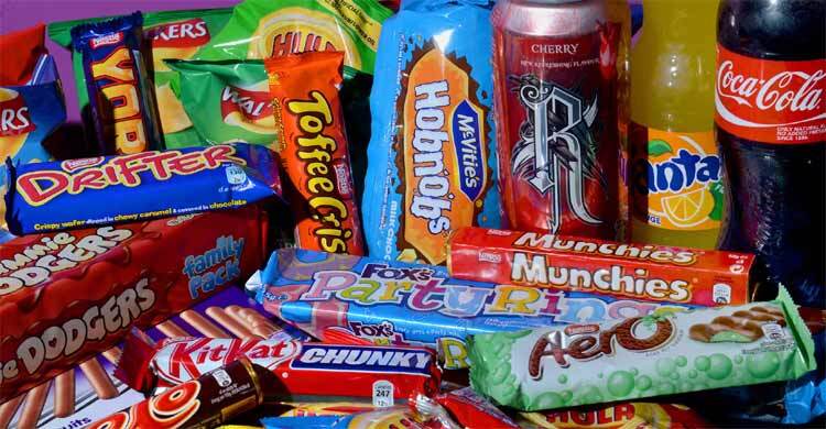 Ultra-processed foods need tobacco-style warnings, says scientist