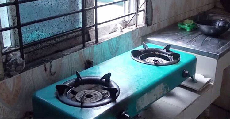 No gas in parts of Dhaka for 10 hours on Thursday