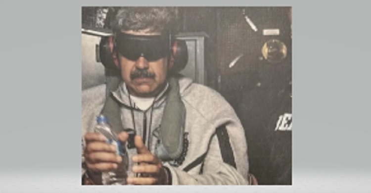 মার্কিন যুদ্ধজাহাজে বন্দি মাদুরোর ছবি প্রকাশ