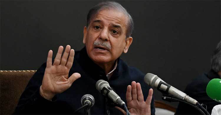জরুরি বৈঠক ডেকেছেন শাহবাজ শরিফ