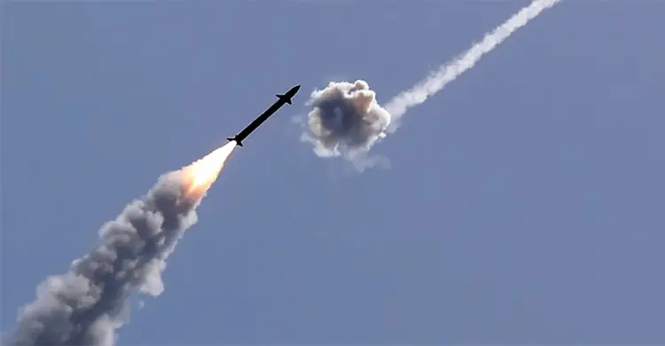 চীনকে দোলাচলে ফেলছে ইরান যুদ্ধ