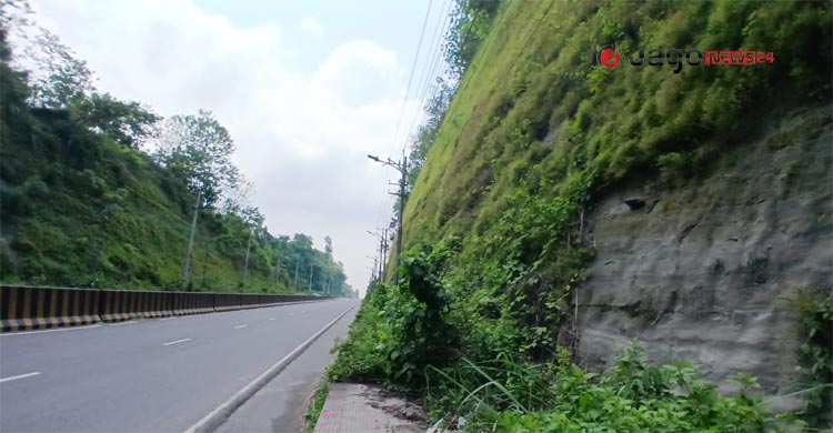 বায়েজিদ-ফৌজদারহাট লিংক রোডের পাহাড়
