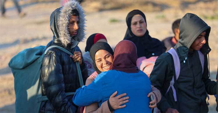 মনে হচ্ছে ‘নতুন জন্ম’ হলো: ফিলিস্তিনি নারী