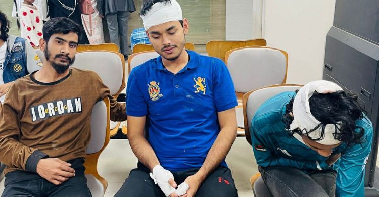 পোস্টার সাঁটানোকে কেন্দ্র করে এনসিপির ৩ কর্মীকে ছুরিকাঘাত