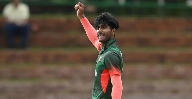 নিউজিল্যান্ড ম্যাচের আগে বাংলাদেশের অনুশীলনে ‘ভেজা বল’