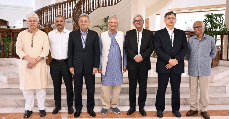 দলীয় লোক অপসারণ করে তত্ত্বাবধায়ক সরকার গঠনের দাবি বিএনপির