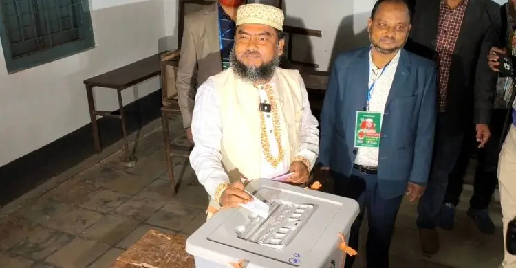 ভোট দিলেন মির্জা ফখরুলের প্রতিদ্বন্দ্বী জামায়াত প্রার্থী দেলাওয়ার