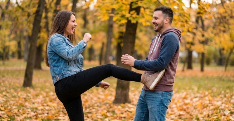 ভালোবাসা সপ্তাহ শেষ হতেই থাপ্পড় আজ লাথি দিবস, কিন্তু কেন?