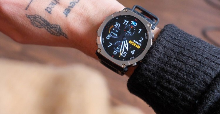 এক চার্জে ৩০ দিন চলবে এই স্মার্টওয়াচ