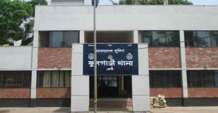 ফেনীতে পিকআপ-সিএনজির মুখোমুখি সংঘর্ষে মা-মেয়েসহ নিহত ৩