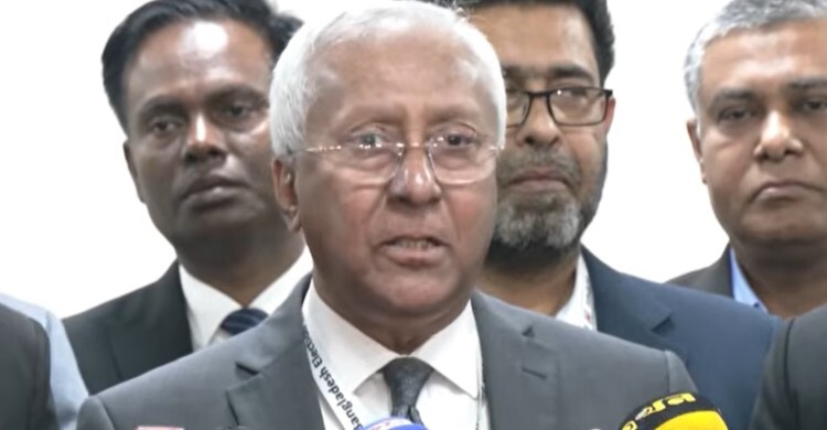 মোবাইল ফোন নিয়ে ভোটকেন্দ্রে যাওয়া যাবে: ইসি সচিব