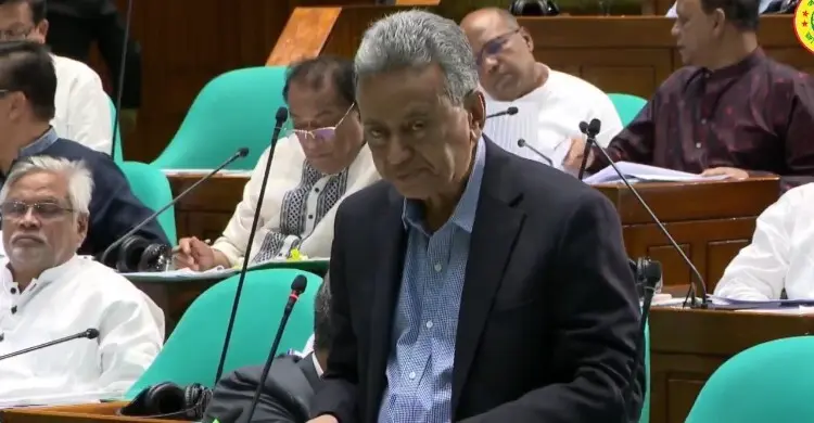 আ’লীগ আমলে অর্থনীতি ধ্বংসের যে চিত্র সংসদে তুলে ধরলেন অর্থমন্ত্রী