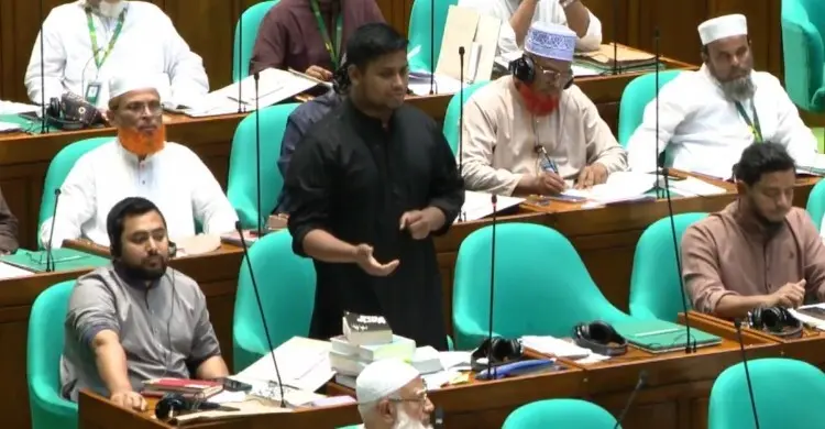 সংসদে দাঁড়িয়ে গাড়ি চাইলেন হাসনাত আবদুল্লাহ