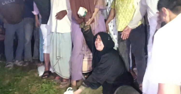 বন্ধুর মেয়েকে বাঁচাতে পানিতে ঝাপ, মারা গেলেন দুজনই