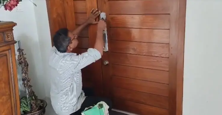 সাবেক ভূমিমন্ত্রী সাইফুজ্জামানের ফ্ল্যাটে দুদকের অভিযান