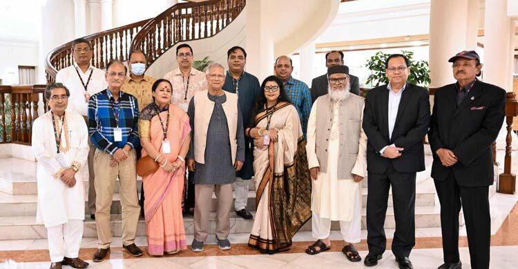 দুর্গাপূজার প্রস্তুতি নিয়ে প্রধান উপদেষ্টার সঙ্গে বৈঠক