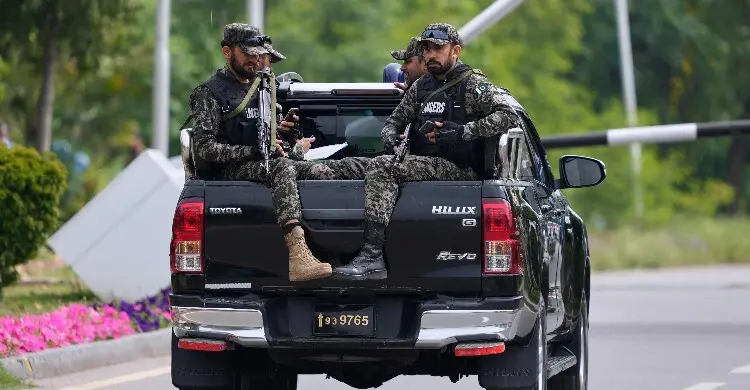 যুক্তরাষ্ট্র-ইরান আলোচনা ঘিরে ইসলামাবাদে নিরাপত্তা জোরদার