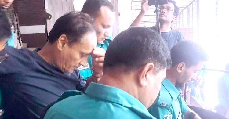 ফের রিমান্ডের কথা শুনে কাঠগড়ায় ঢলে পড়লেন মার্কিন নাগরিক এনায়েত