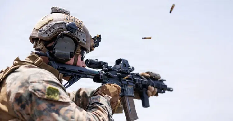 যুদ্ধবিরতি শেষের পথে, এবার কি ইরানে সেনা পাঠাবেন ট্রাম্প?