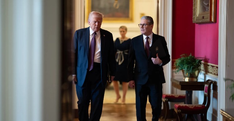 মিত্রদের ‘সাহস করে’ হরমুজে গিয়ে তেল ‘ছিনিয়ে নিতে’ বললেন ট্রাম্প