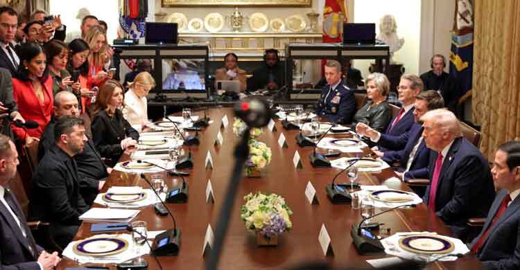 কী আছে রাশিয়া-ইউক্রেন যুদ্ধ থামাতে ট্রাম্পের ২৮ দফা শান্তি পরিকল্পনায়