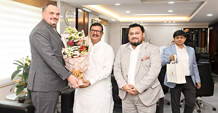 গবেষণায় যুক্তরাষ্ট্রকে প্রাতিষ্ঠানিক বিনিয়োগের আহ্বান
