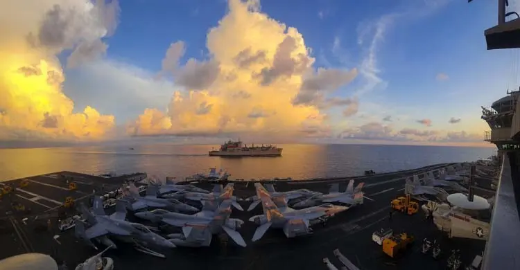 যুদ্ধবিরতির আলোচনা: মধ্যপ্রাচ্যে আসছে মার্কিন ২ রণতরি!