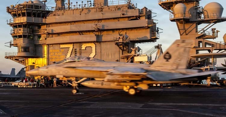 মার্কিন রণতরী আব্রাহাম লিংকনে ক্ষেপণাস্ত্র হামলার দাবি ইরানের