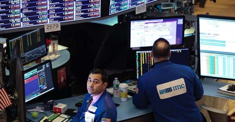 যুদ্ধের প্রভাব পড়েছে মার্কিন শেয়ারবাজারে