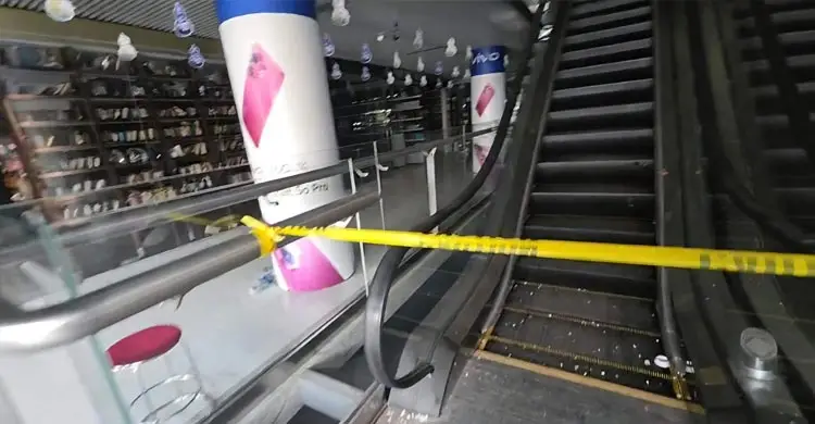 গুজব ছড়িয়ে উত্তরায় রাতভর মার্কেটে হামলা-লুটপাট, পরিস্থিতি থমথমে