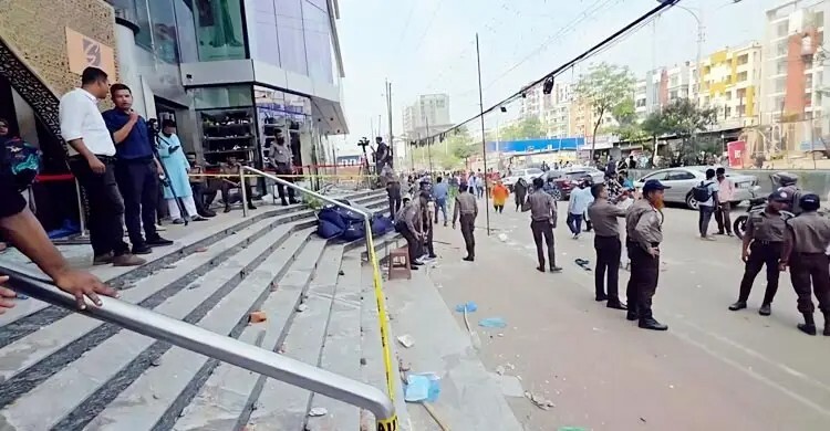 উত্তরায় মার্কেটে হামলা-লুটপাটের ঘটনায় মামলা, আসামি ৭০০