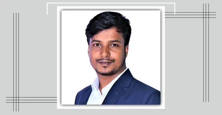 এম এম উজ্জ্বলের পাঁচটি কাপলেট