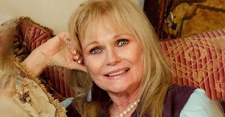 হলিউডে শোকের ছায়া, মারা গেছেন অভিনেত্রী ভ্যালেরি পেরিন